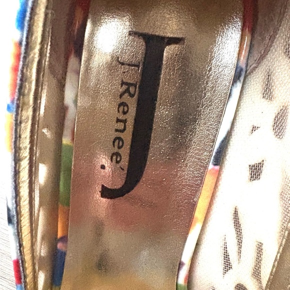 J. Renee Women's Winset Rainbow Floral Kitten Heels - SIZE 6.5 - Picture 7 of 16